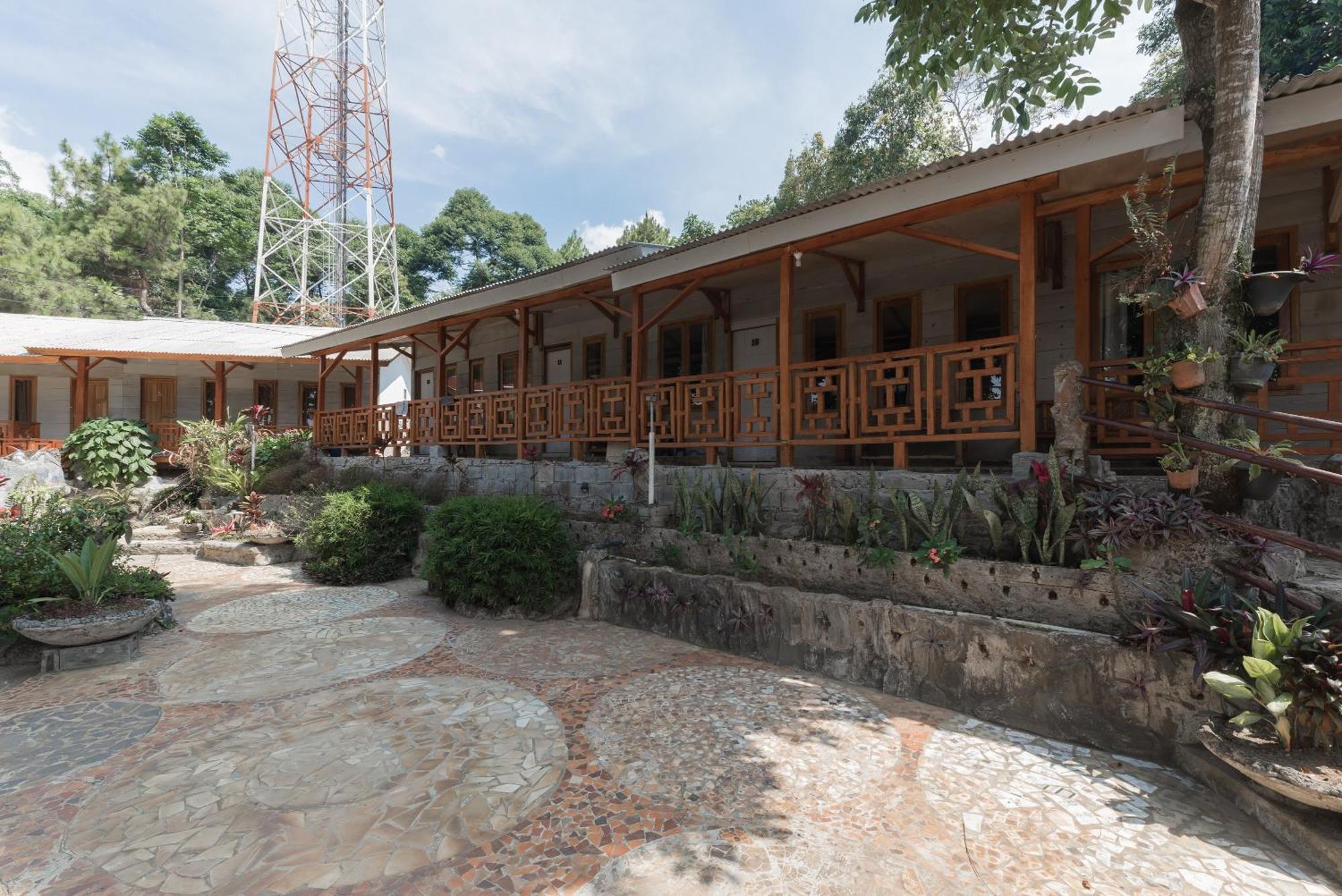 Hotel Urbanview D'pineapple Ciater By Reddoorz 3*