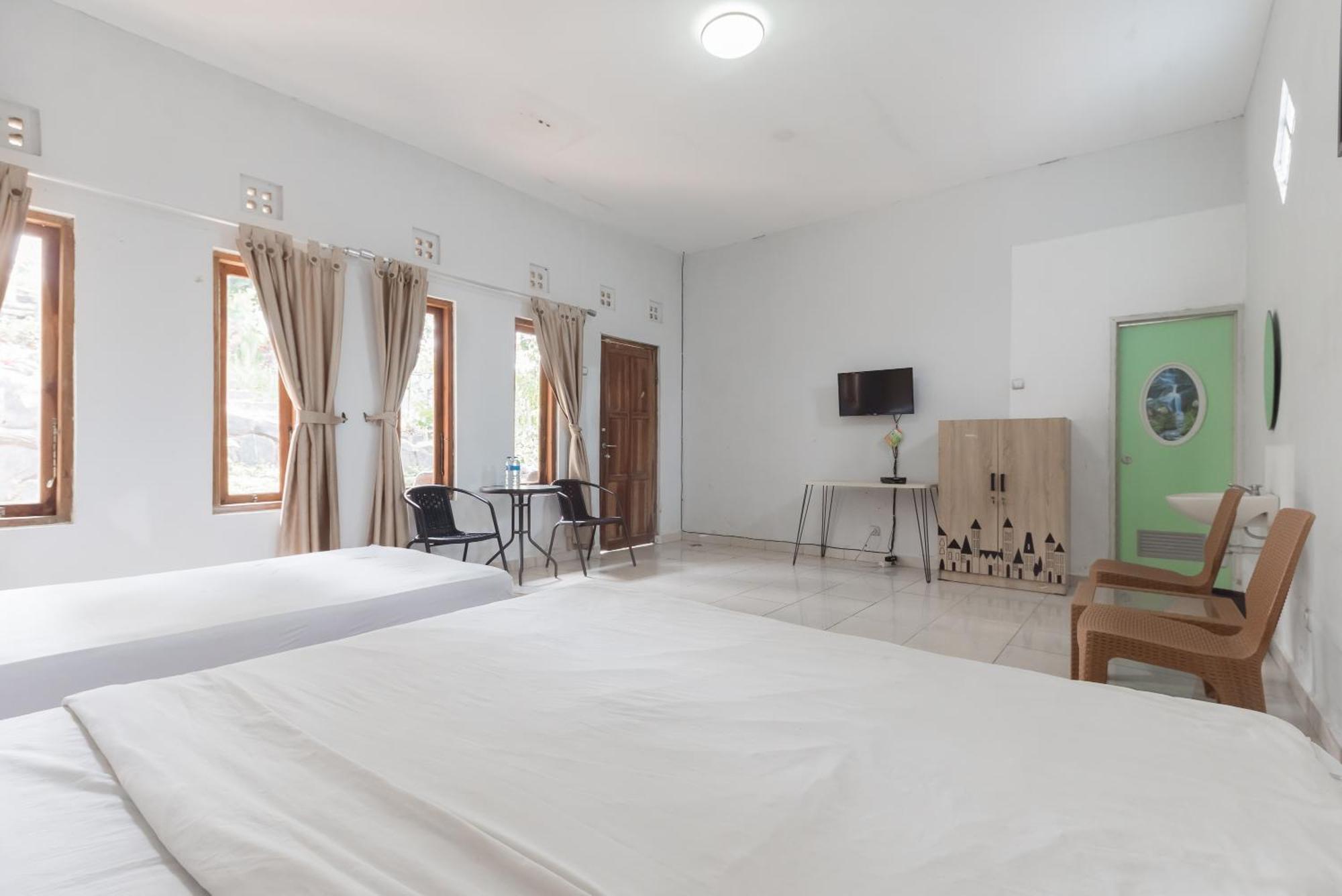 Urbanview D'pineapple Ciater By Reddoorz Hotel Subang